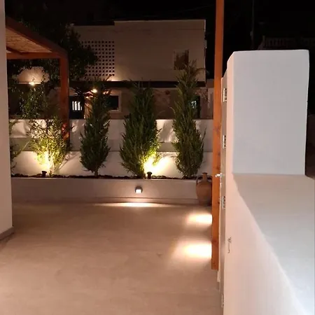 Amerikanos Apartment *